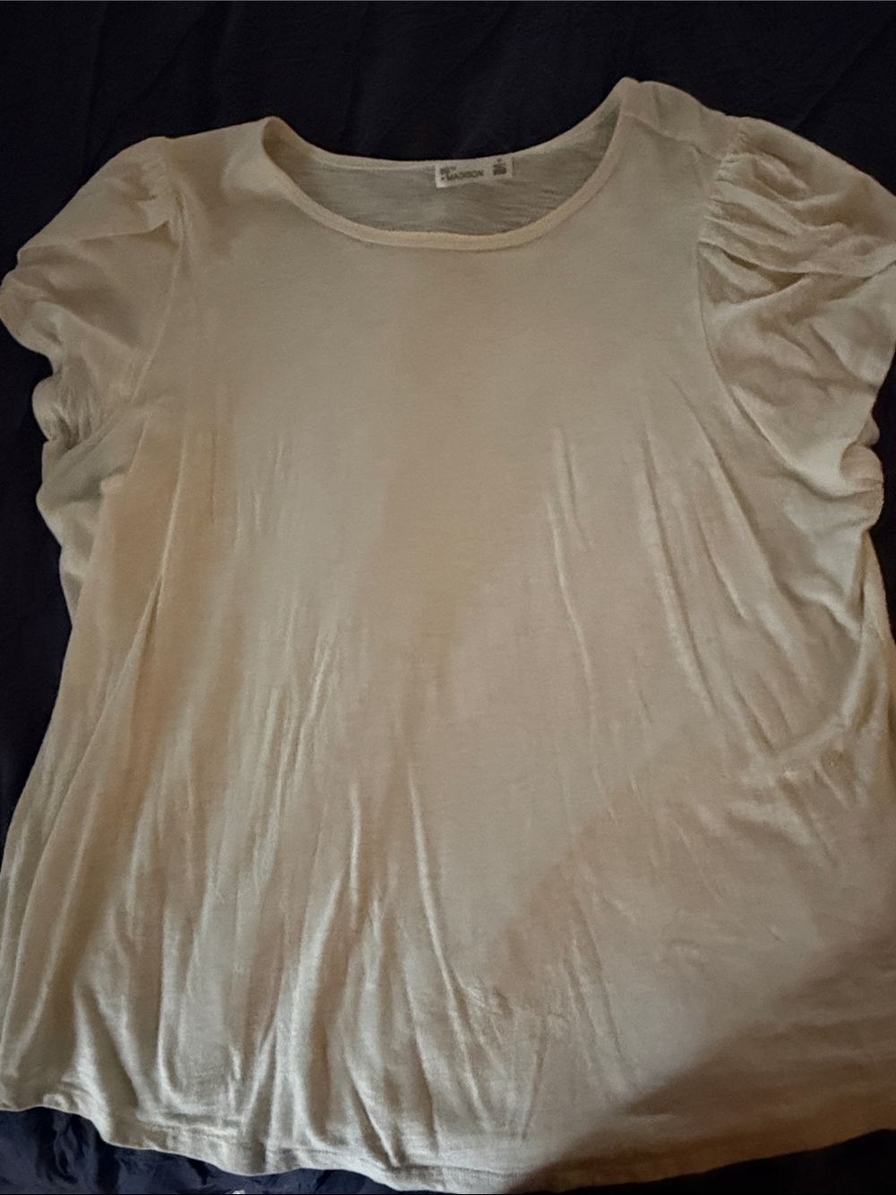 89th & Madison Cream Short Sleeve Ruffled Shoulder Tee